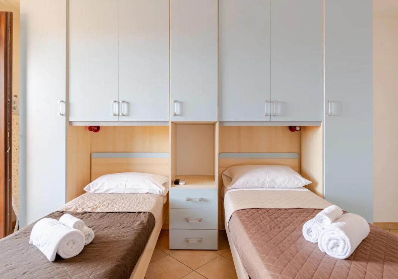 Garden Villa - Free Parking, Wi-Fi E Netflix Φιουμιτσίνο Εξωτερικό φωτογραφία