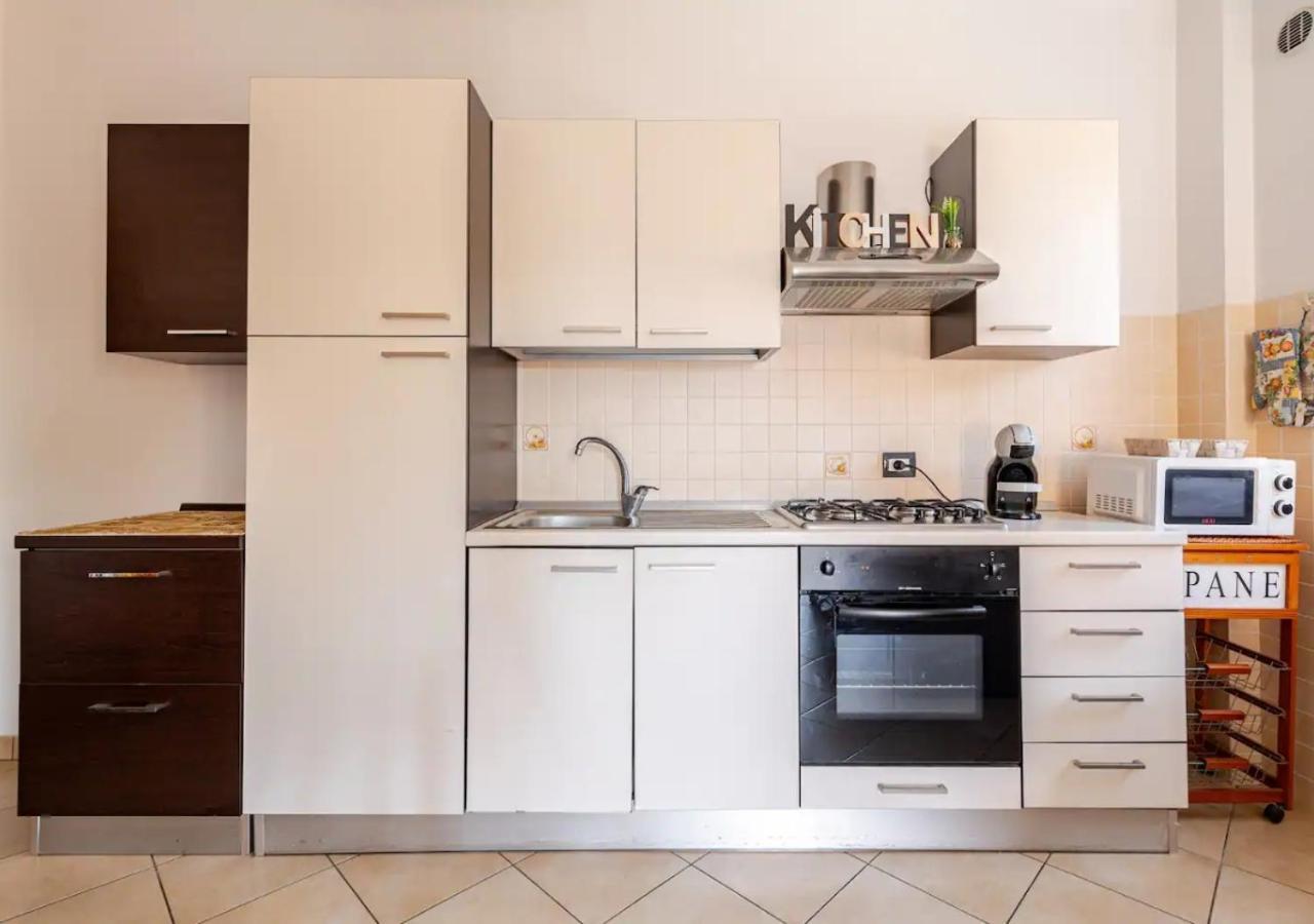 Garden Villa - Free Parking, Wi-Fi E Netflix Φιουμιτσίνο Εξωτερικό φωτογραφία