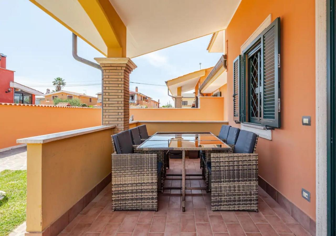 Garden Villa - Free Parking, Wi-Fi E Netflix Φιουμιτσίνο Εξωτερικό φωτογραφία